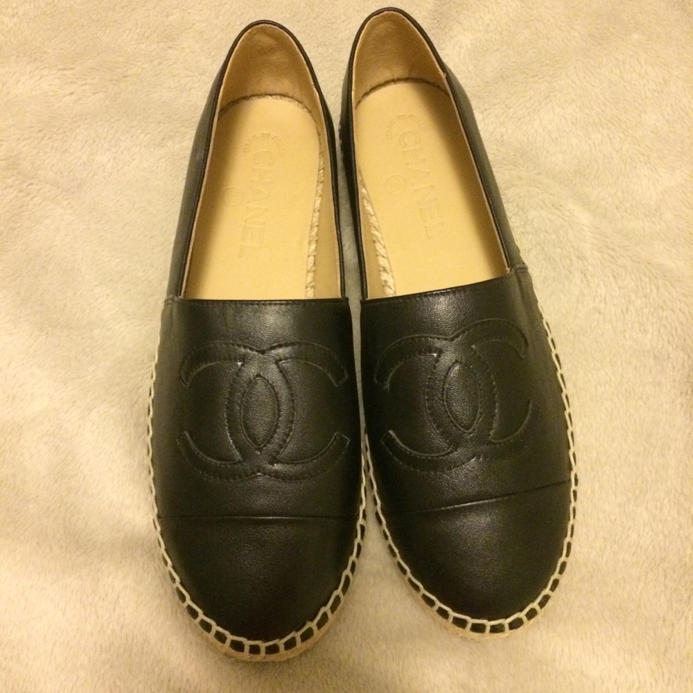 chanel espadrilles lambskin in black size 37